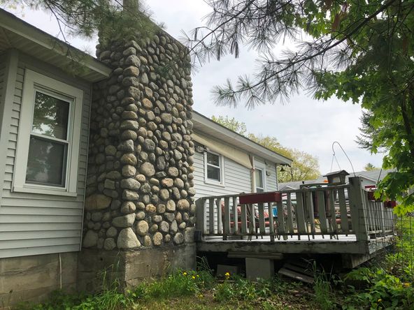 395 Canaan Rd, Skowhegan, ME 04976